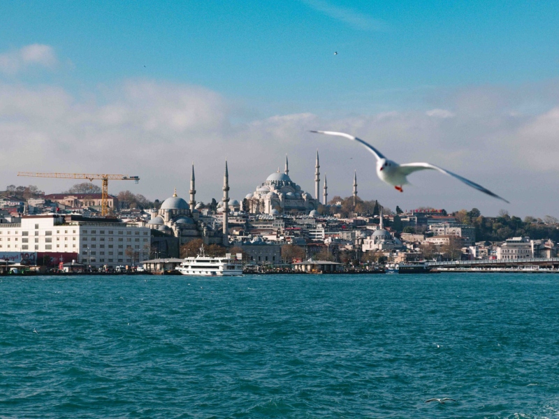 از وان تا استانبول چند ساعت راه است؟