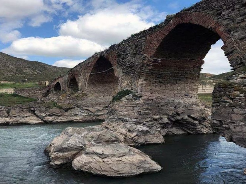 پل دختر باکو